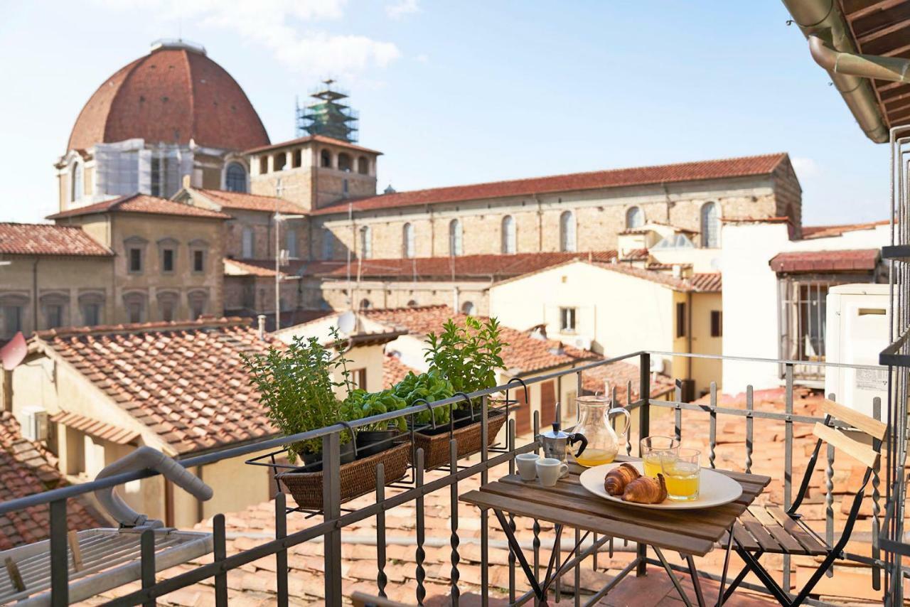 One Of A Kind Near The Duomo W/Balcony Palace Apt Φλωρεντία Εξωτερικό φωτογραφία